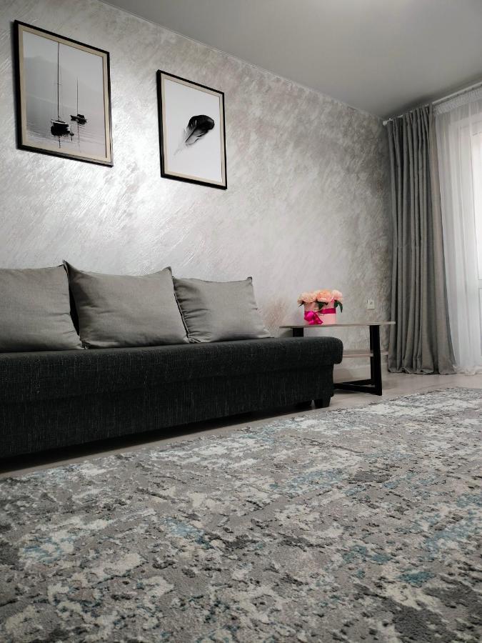 Уютная 2 Ком-Я Квартира В Центре Города, Район "Арбата" Apartment Almaty Luaran gambar